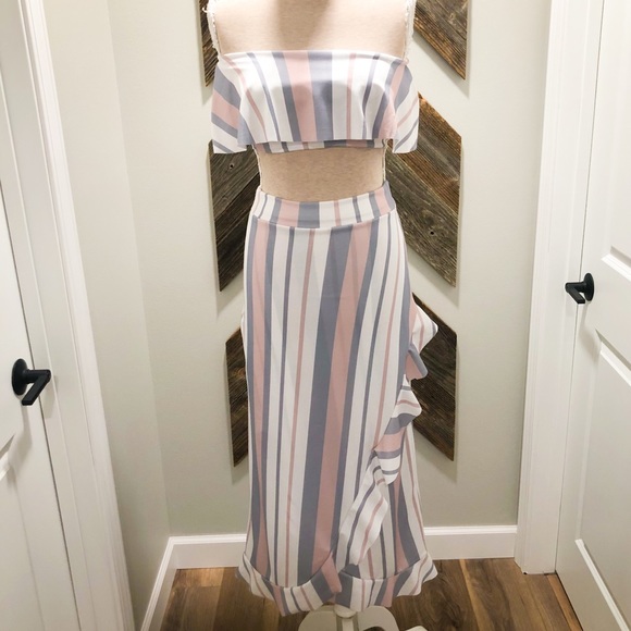 Boohoo Dresses & Skirts - BOOHOO 2 piece Set Skirt and Bandeau Top